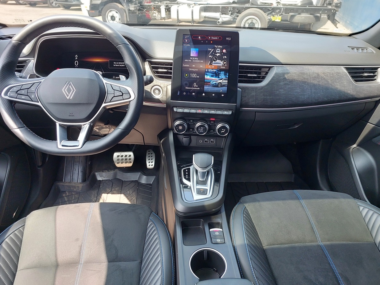 RENAULT ARKANA 2025 8.097 Kms.