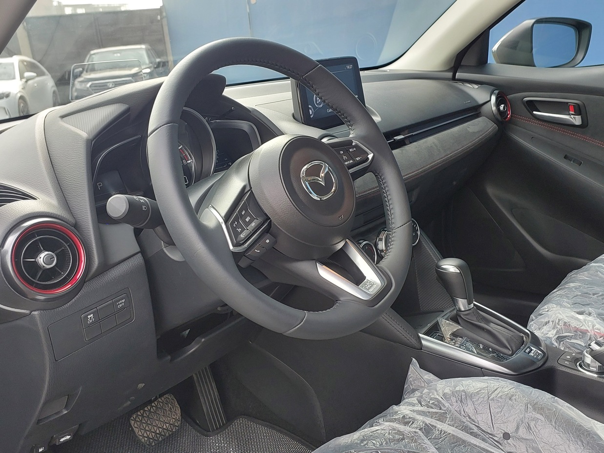 MAZDA 2 2025 10 Kms.