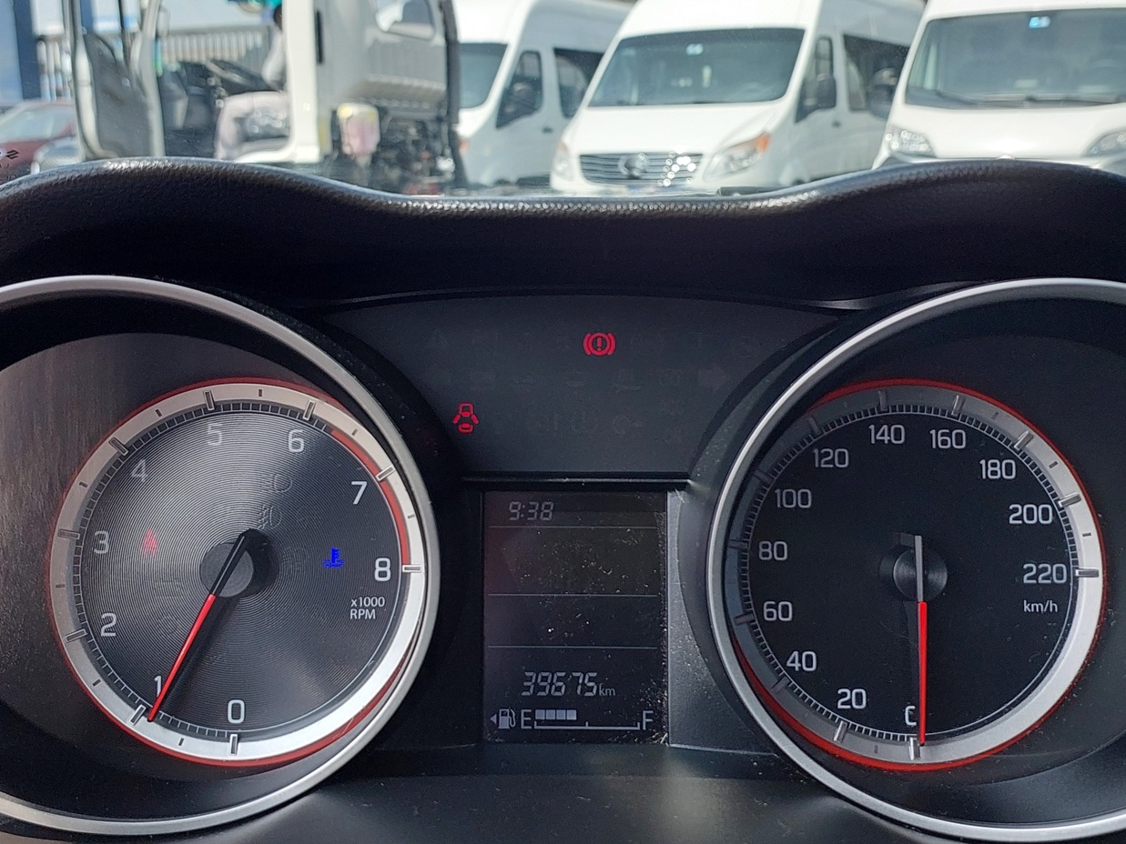 SUZUKI SWIFT 2022 39.660 Kms.