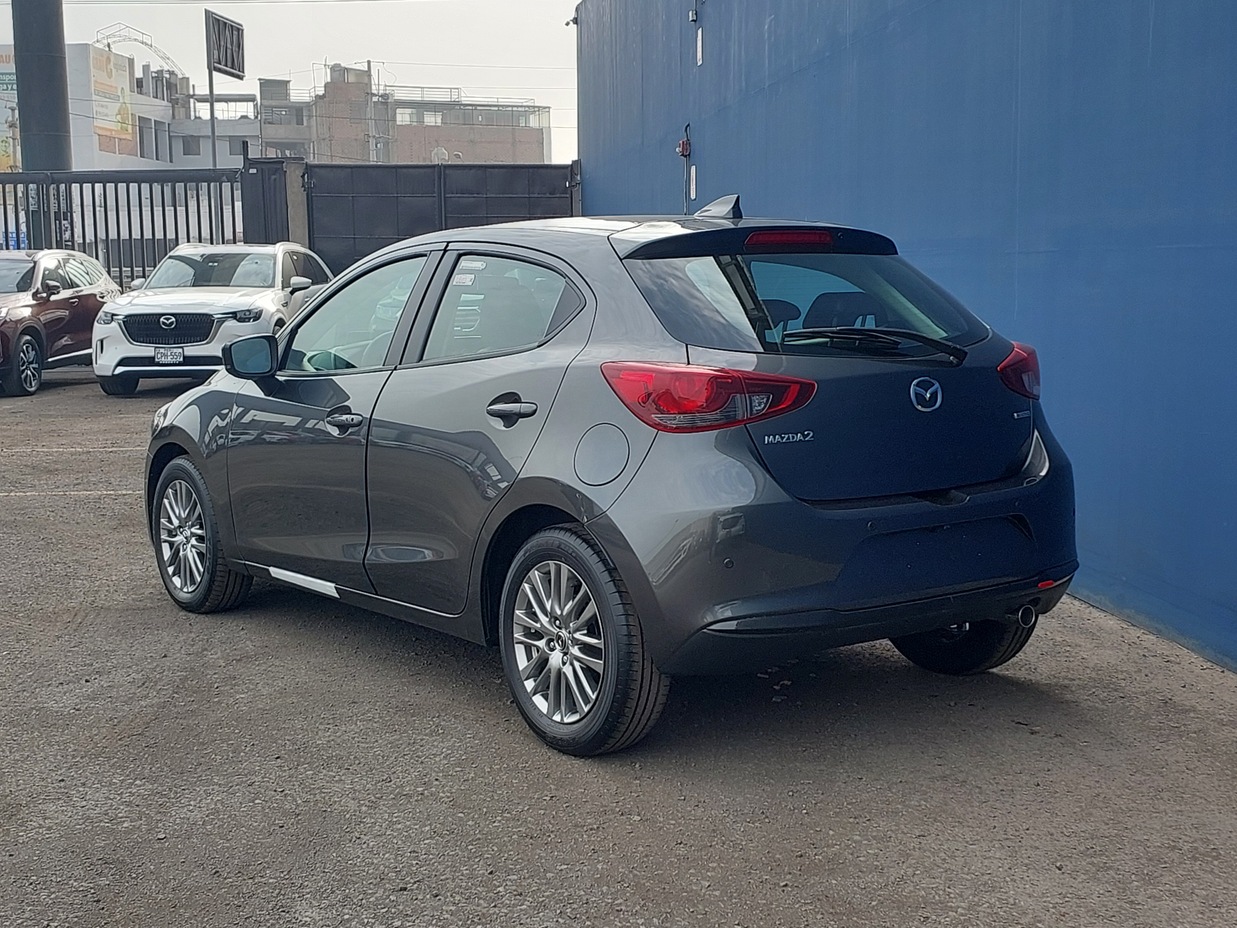MAZDA 2 2025 10 Kms.