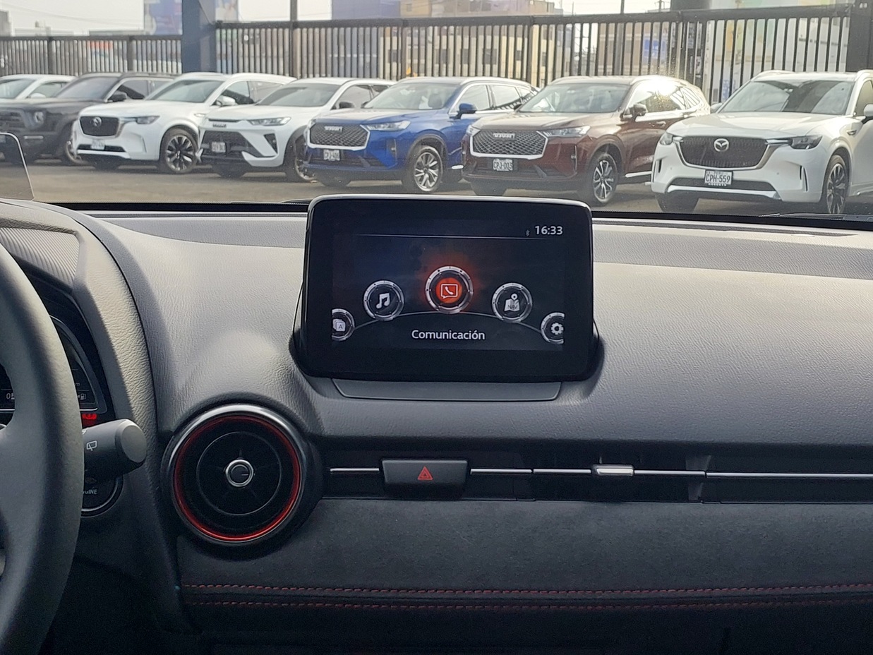 MAZDA 2 2025 10 Kms.