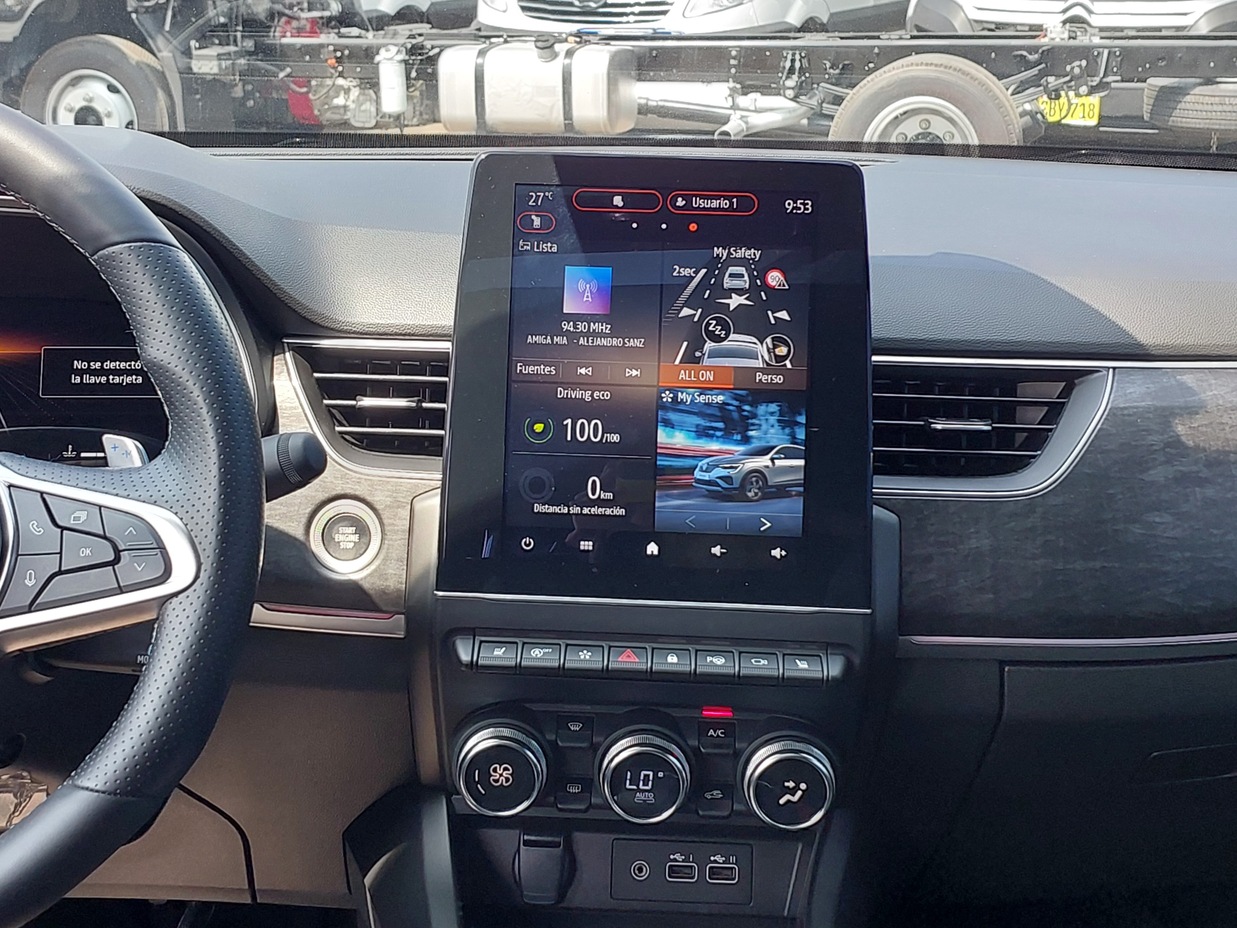 RENAULT ARKANA 2025 8.097 Kms.