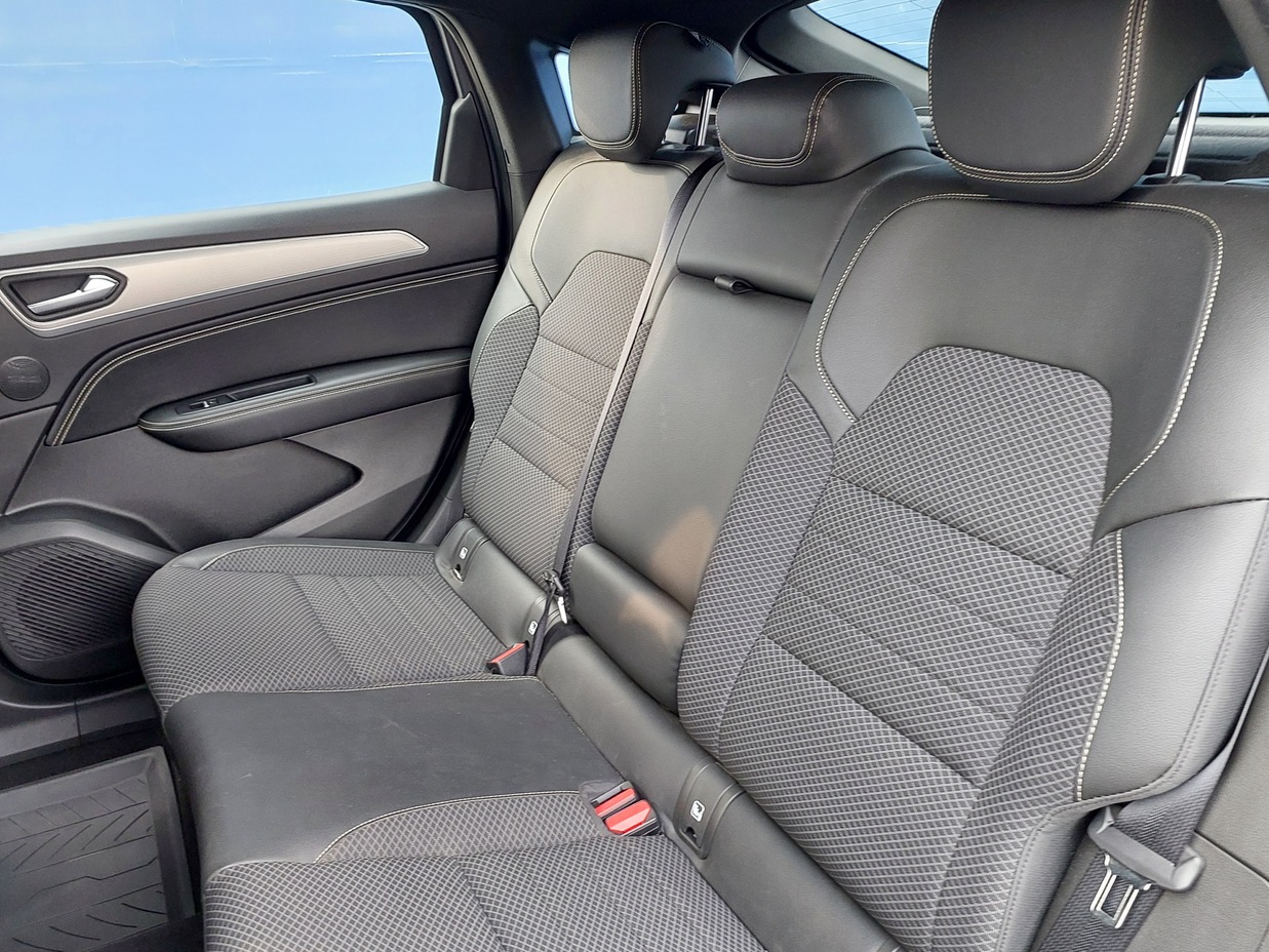 RENAULT ARKANA 2025 6.022 Kms.