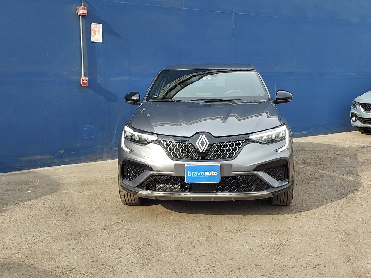 RENAULT ARKANA 2025 3.551 Kms.