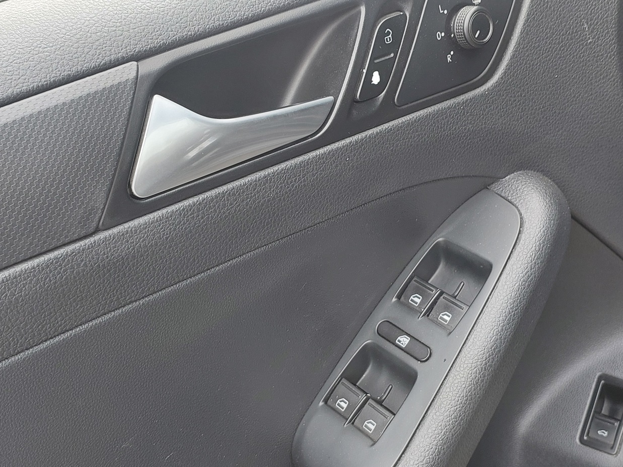 VOLKSWAGEN JETTA 2018 64.020 Kms.