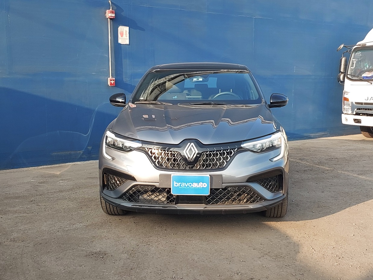 RENAULT ARKANA 2025 3.637 Kms.