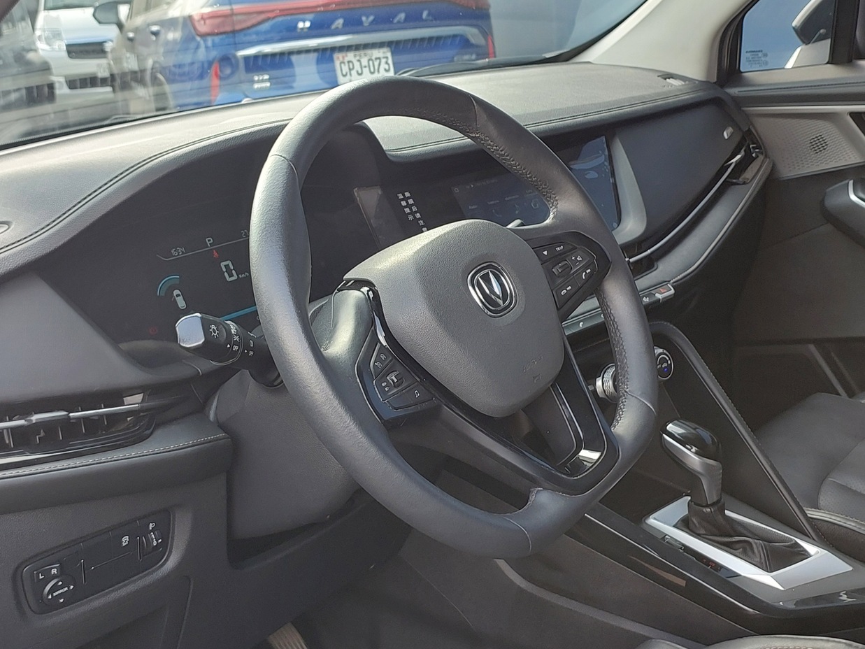 CHANGAN CS15 2023 29.350 Kms.