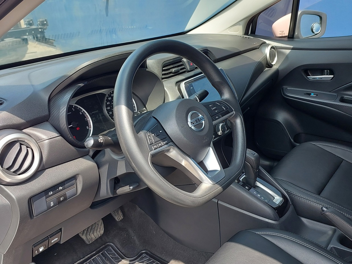 NISSAN VERSA 2023 29.413 Kms.