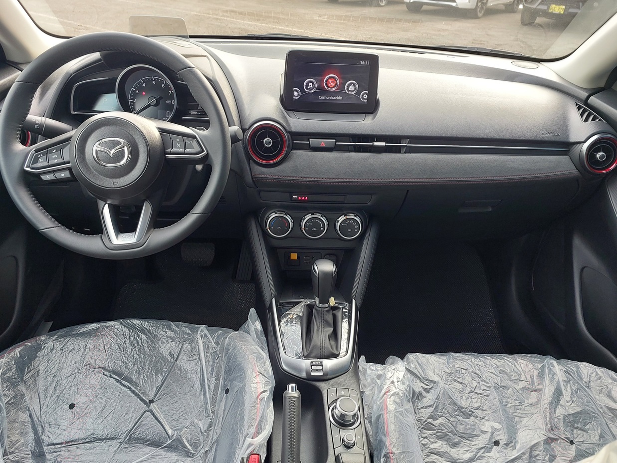 MAZDA 2 2025 10 Kms.