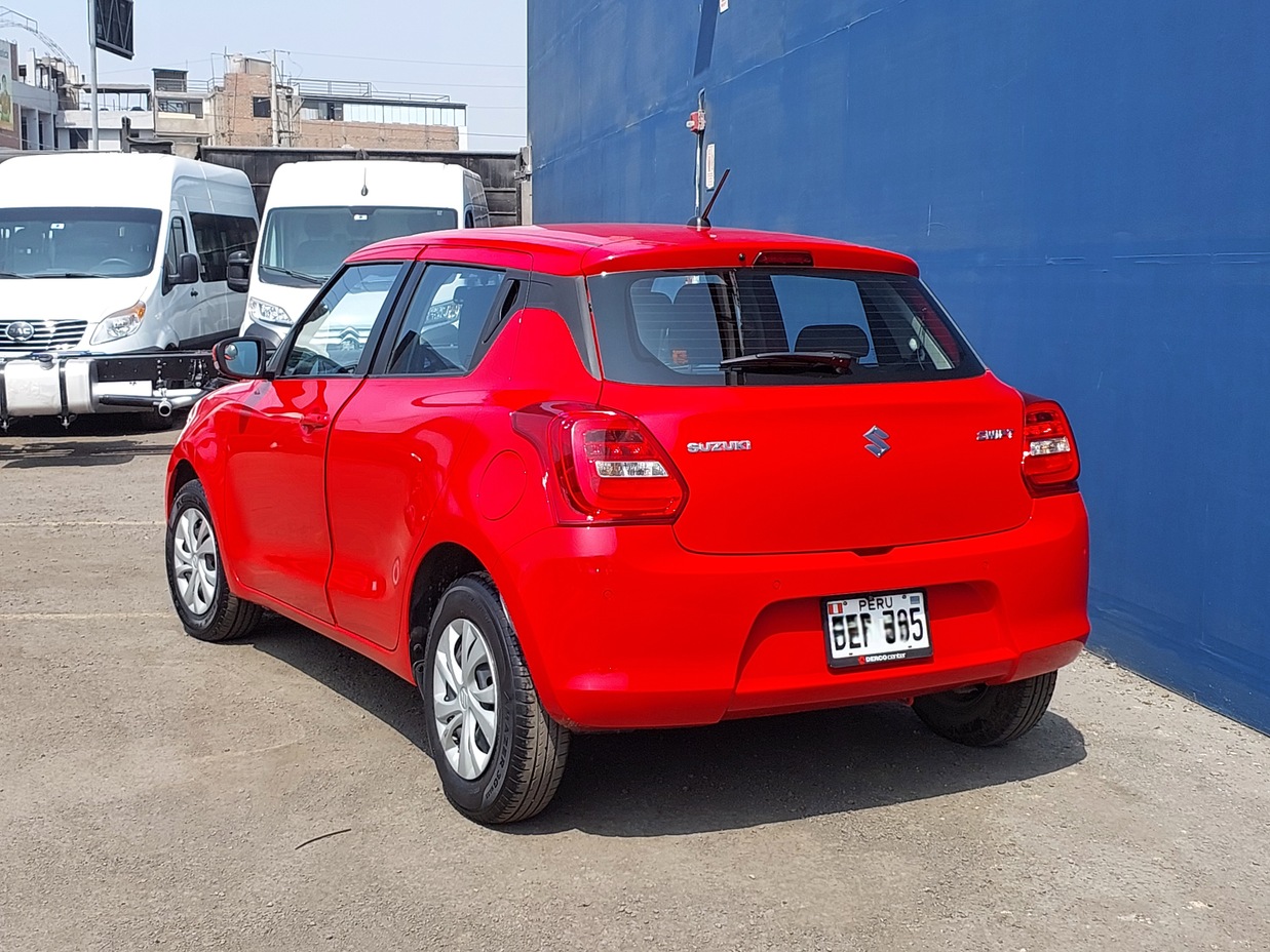 SUZUKI SWIFT 2022 39.660 Kms.