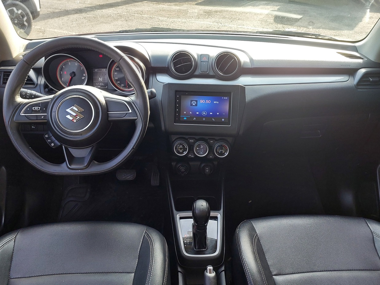 SUZUKI SWIFT 2020 57.000 Kms.